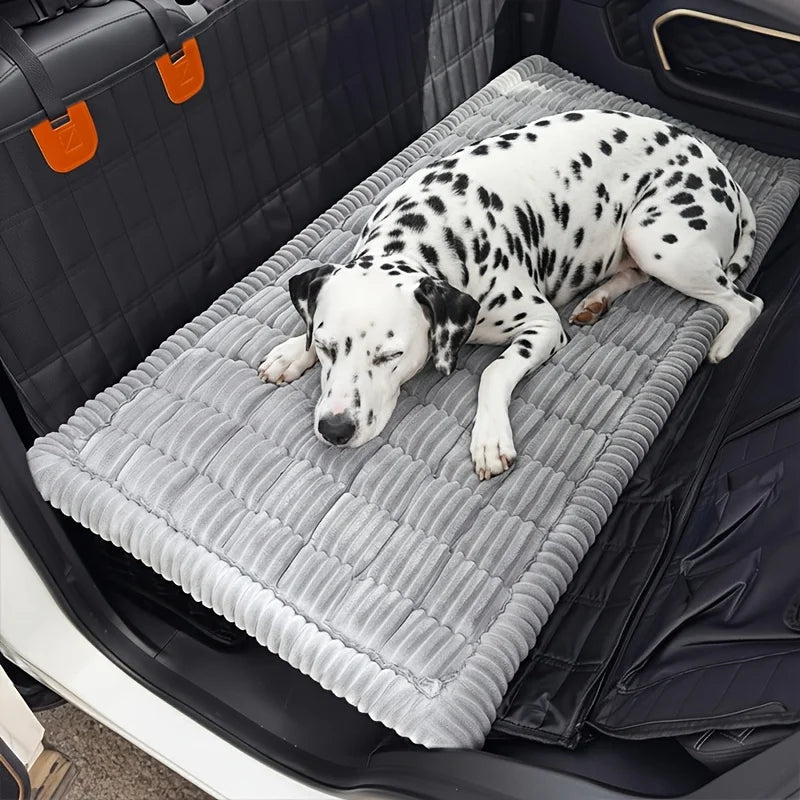 Soft Striped Plush Car Dog Bed Mat — Non-Slip &amp; Washable Horizon