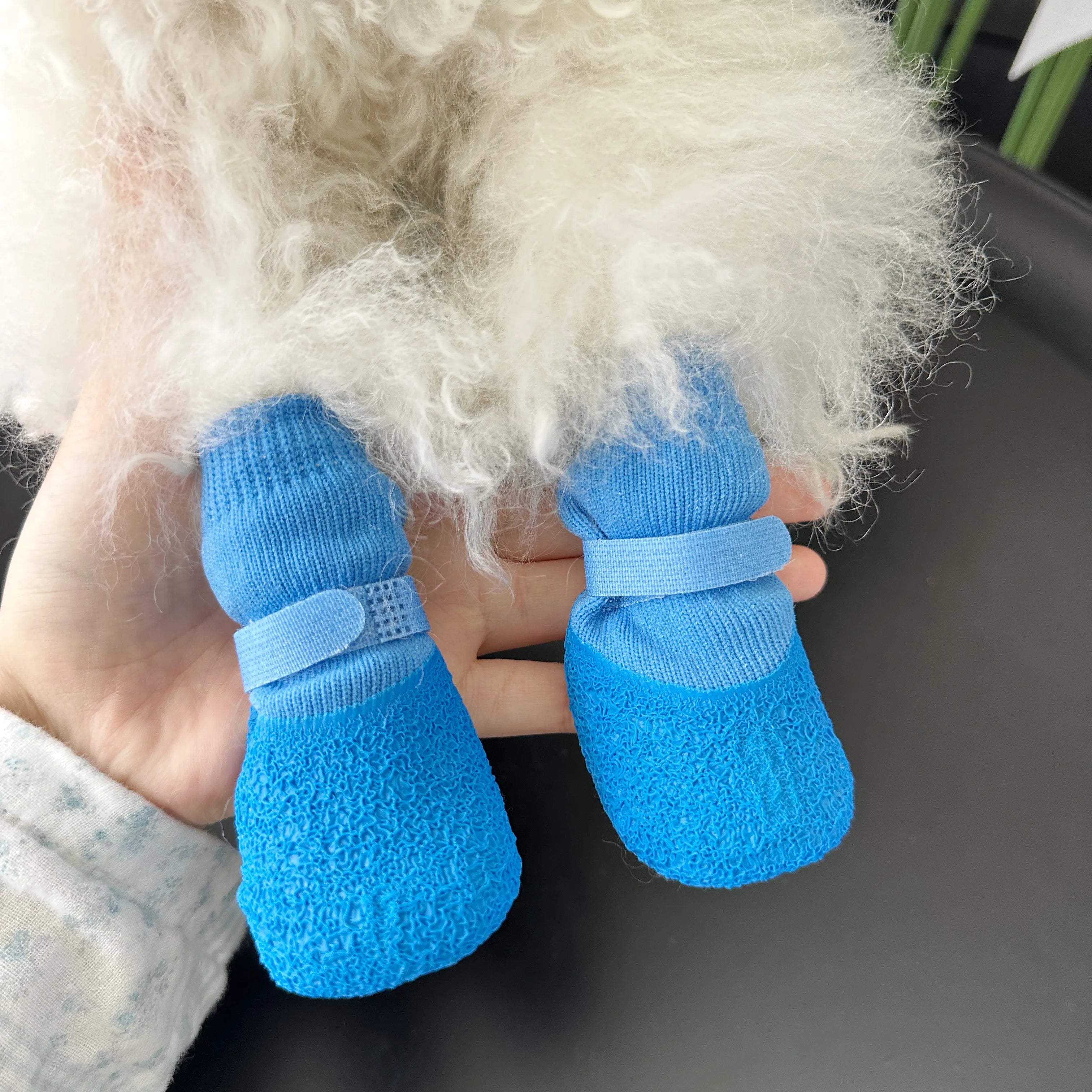 Dogs Anti-Slip Waterproof Soft-Soled Shoes Prevent Falling off Dog Socks for Outdoor Wear Resistant Slip-On Pet Footwear