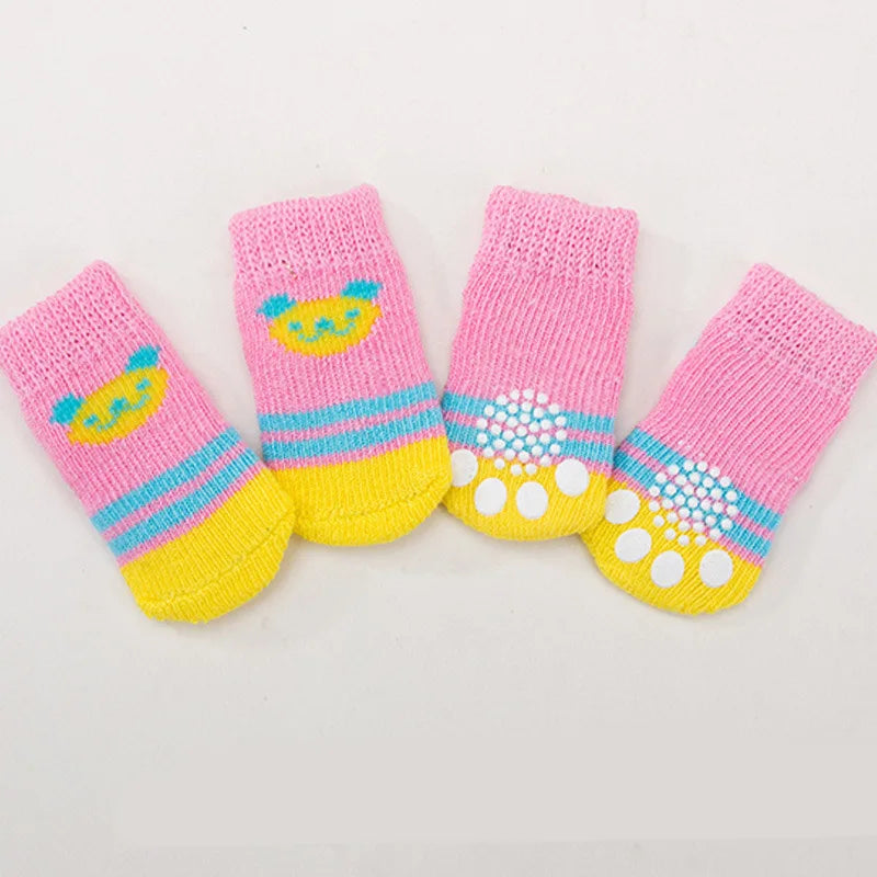 Suitable for ultra small dogs and cats, anti slip indoor pet paw protection, indoor hardwood floor wearing, multiple styles