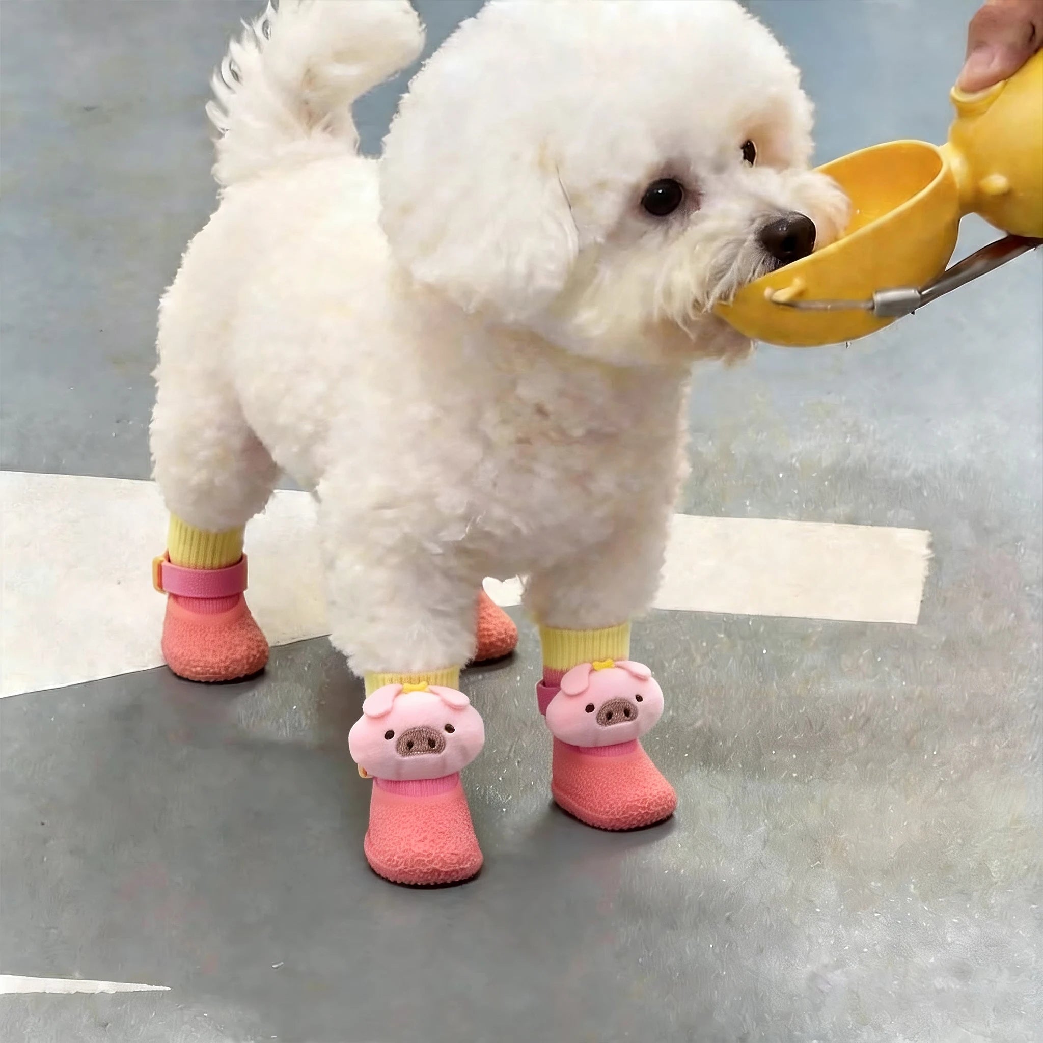 Dogs Anti-Slip Waterproof Soft-Soled Shoes Prevent Falling off Dog Socks for Outdoor Wear Resistant Slip-On Pet Footwear